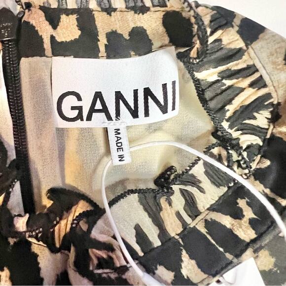 Ganni Leopard Print Pleated Bell Sleeve Crop Blouse - Picture 4 of 7